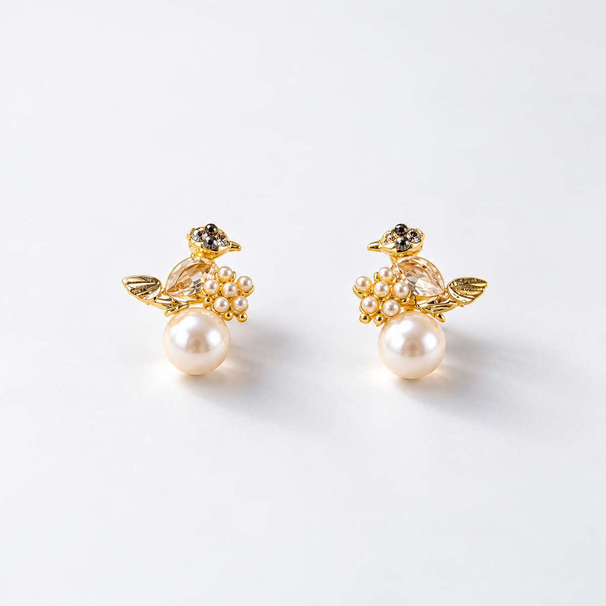The Sparrow Pearl Earrings