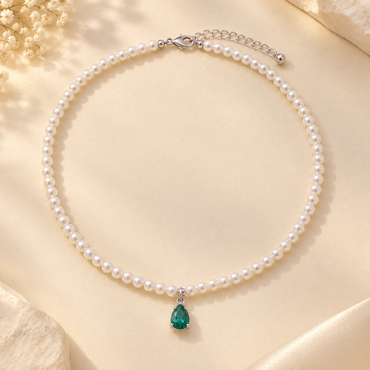 Esmeralda Pearl Necklace