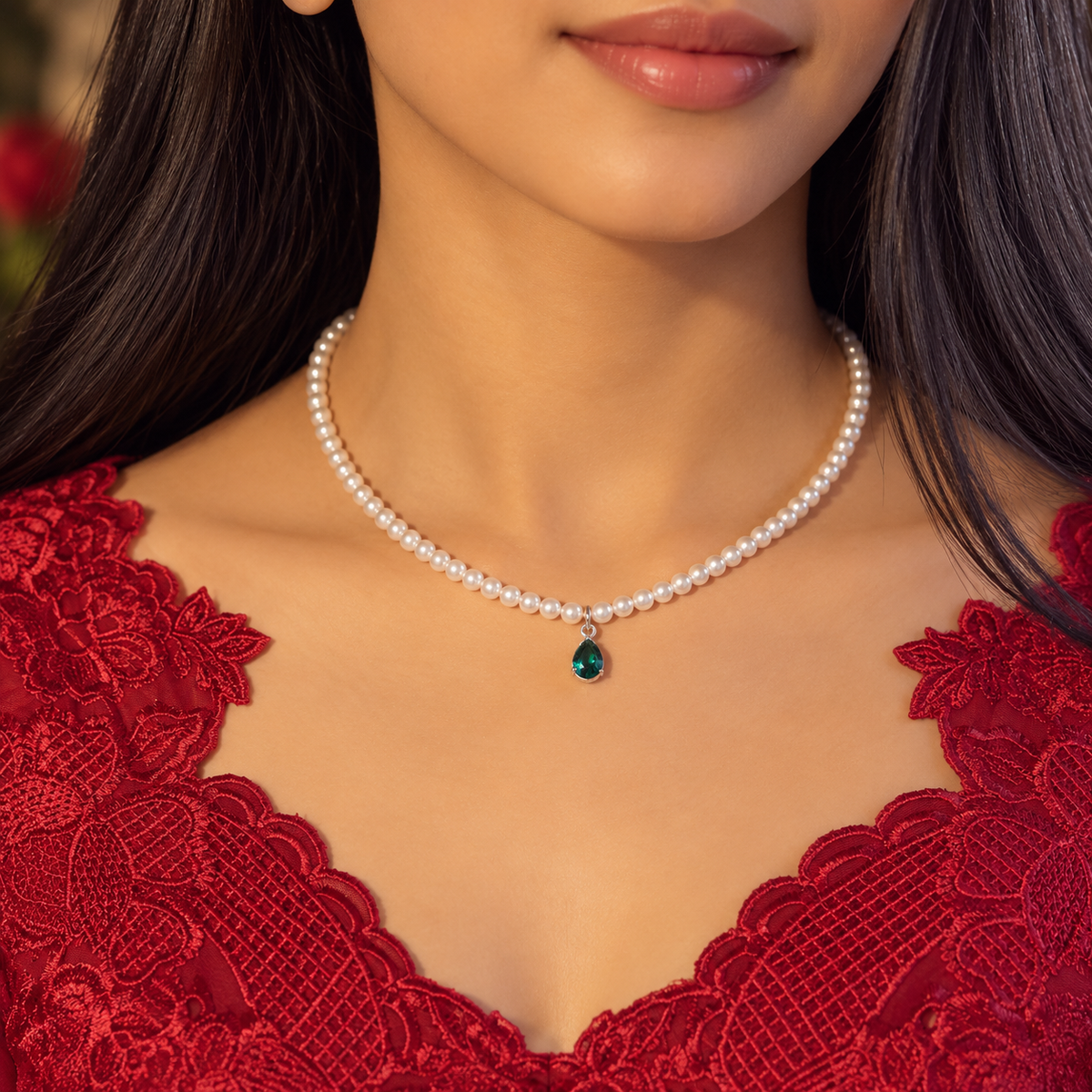 Esmeralda Pearl Necklace
